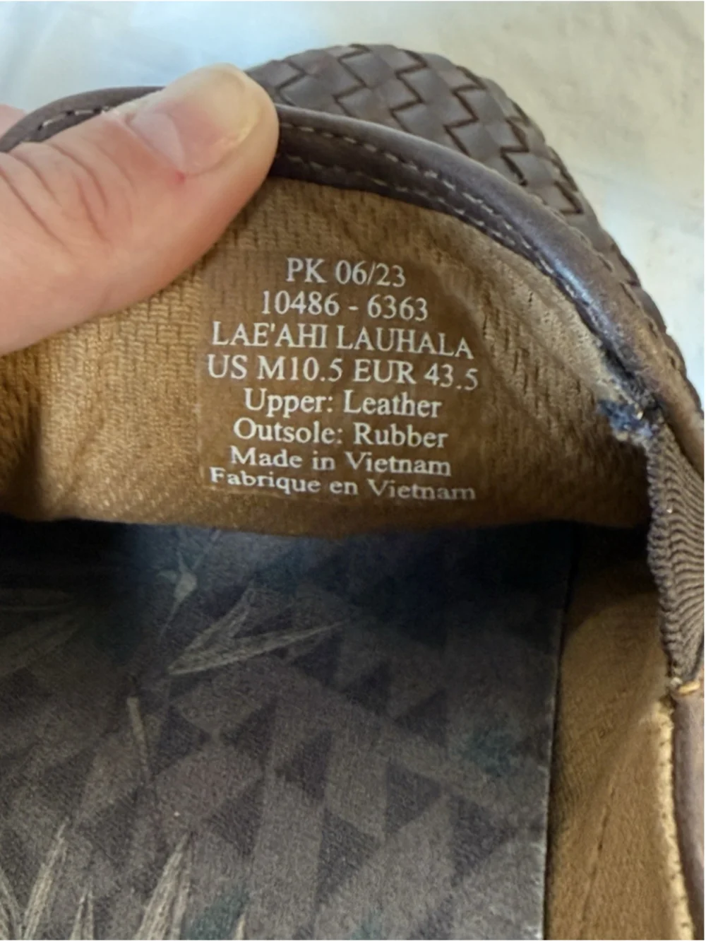 Olukai Lae'ahi Lauhala Men’s Woven Leather Shoes Dark Wood Size 10.5  $165